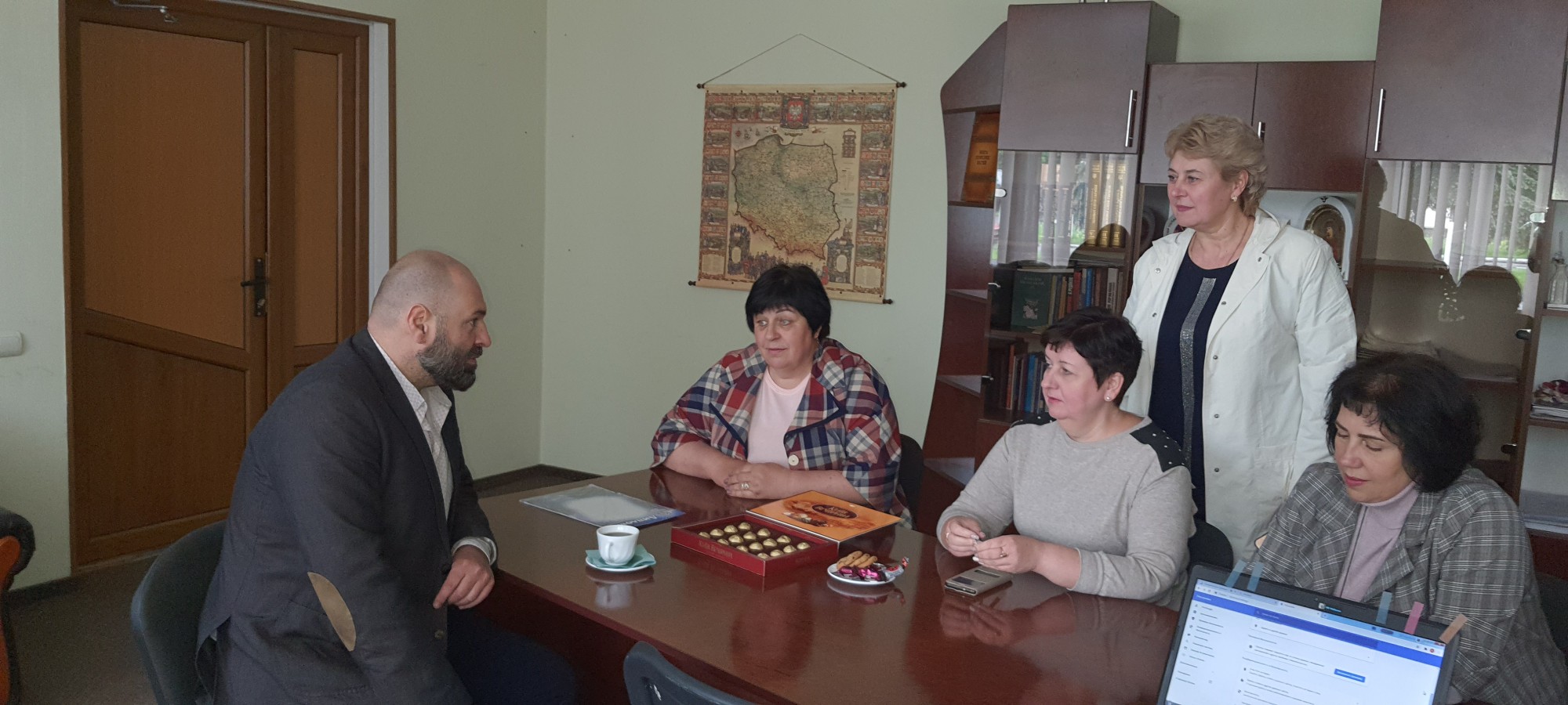 З робочим візитом до Сквирської міської ради завітав в.о.директора Київського академічного музично-драматичного театру ім. П.К. Саксаганського Ігор Подолянець