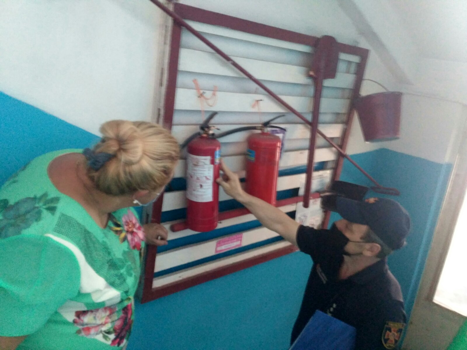 Фахівцями Білоцерківського РУ ГУ ДСНС України у Київській області проведено позапланову перевірку БУКІВСЬКОГО НВК СКВИРСЬКОЇ МІСЬКОЇ РАДИ