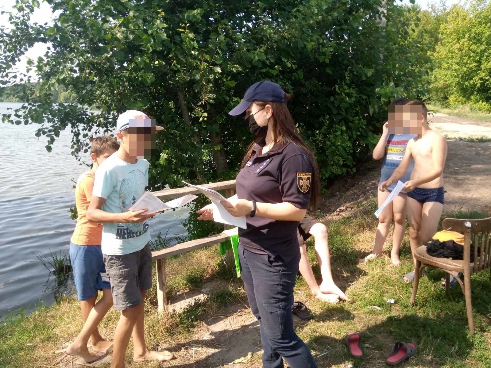 Рятувальники проводять перевірку місць відпочинку на водоймах